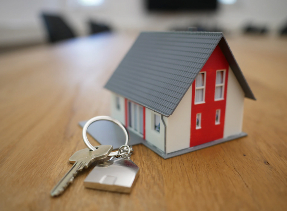 Keys to a new house on the counter.