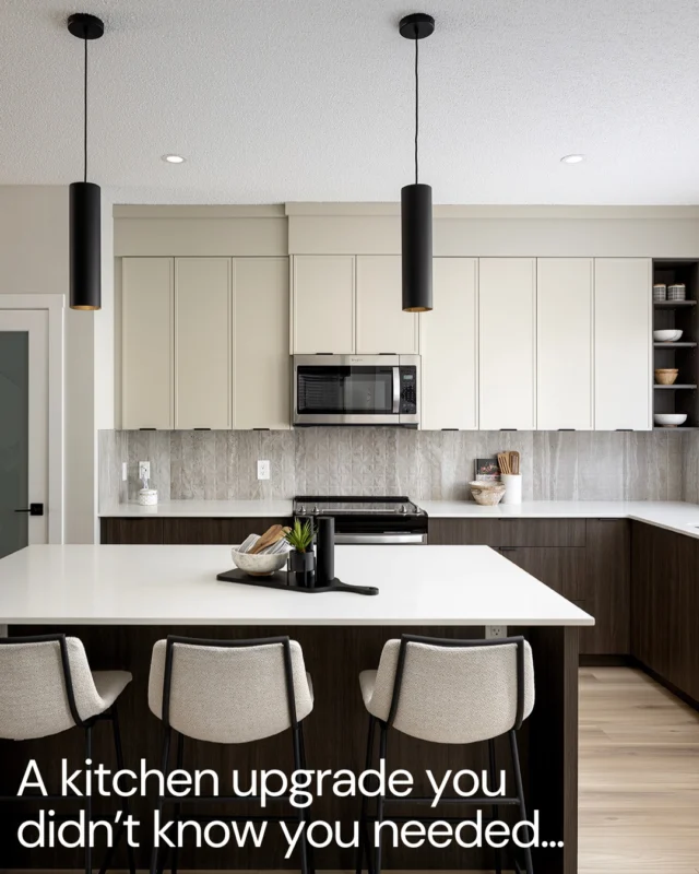 Have you ever wondered how much easier hosting could feel with the right setup in your kitchen? A butler's pantry or spice kitchen might just be the addition you're looking for. 

#homedesign #calgaryhomes #calgaryhomebuilder #shanehomes