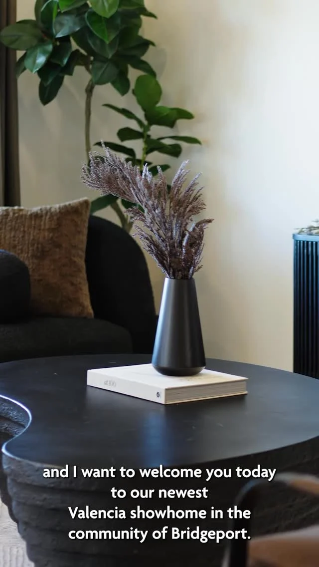 Take a look inside our Valencia laned showhome in Bridgeport, Chestermere.

This home features 3 bedrooms, 2.5 bathrooms, and 1756 sq.ft.

The Valencia offers several features including:
- An open main floor layout 
- Spacious front family room 
- An L-shaped kitchen with walk-in pantry option 
- An upstairs family room 
- Spacious owner’s suite with a private ensuite and walk-in closet 

Interior Designer, Carolyn, walks you through her design inspiration and the details she added to bring this home to life. 

Tour this home in person: 
📍557 Bridgeport St, Chestermere 

#chestermere #calgaryhomebuilder #chestermerealberta #yychomes 
-