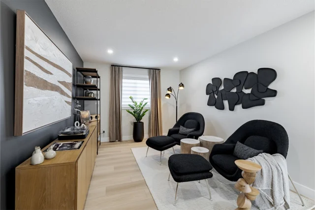 What would you use a flex room for?

A home gym? 💪
A dedicated office space? 🖥️
A music space? 🎸
A media room? 🎥

A flex room is meant to be whatever you need it to and to adapt to your needs over time.

How would you transform a flex space? Let us know below 👇

#calgaryhomes #calgaryshowhomes #yychomes #shanehomes #calgaryrealestate